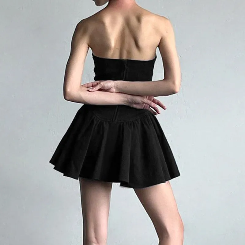 Audrey Hepburn-inspired Fishbone Corset Strapless Puffed Midi Dress
