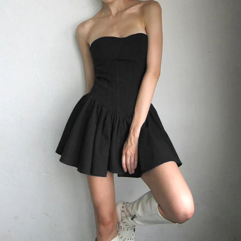 Audrey Hepburn-inspired Fishbone Corset Strapless Puffed Midi Dress