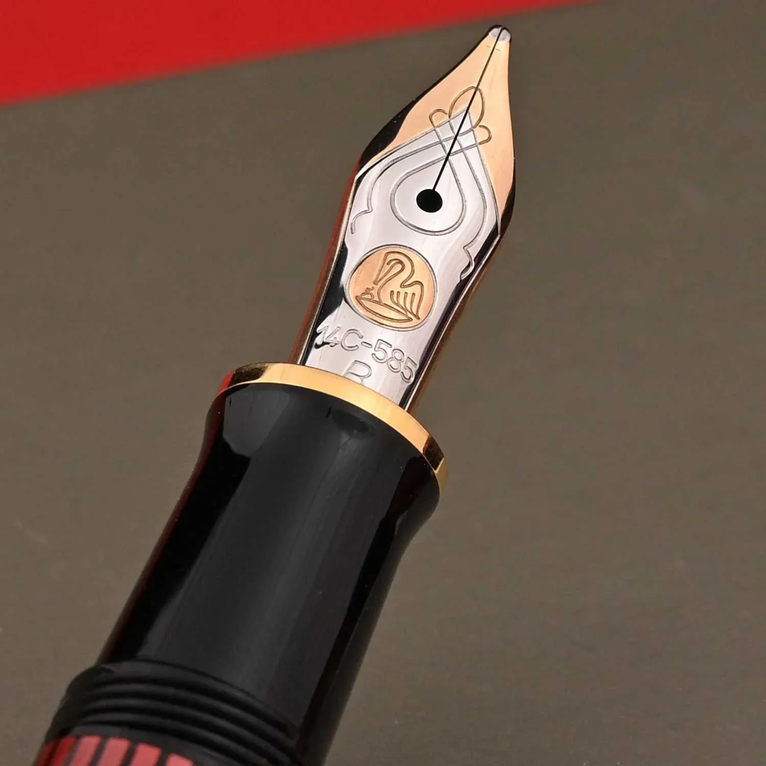 Pelikan M400 Fountain Pen - Black Red GT